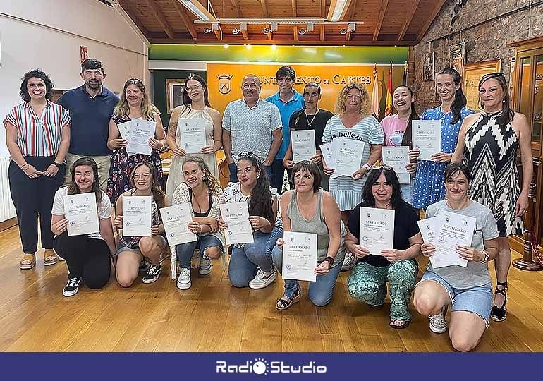 Participantes en el curso de lengua de signos, que han obtenido los certificados A1 y A2.