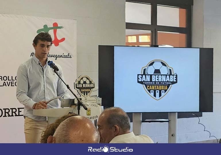 El concejal de Deportes, Nacho González, en la presentación del XIII Torneo San Bernabé