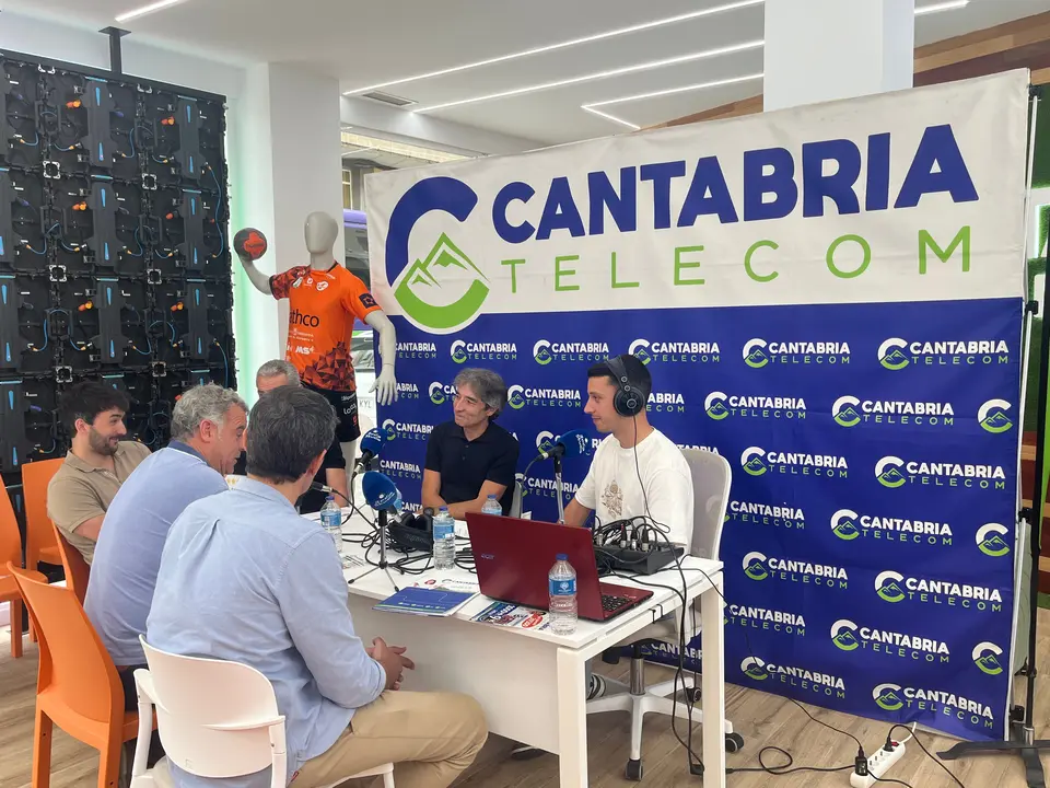 Programa en honor a la temporada hist&oacute;rica del BM Torrelavega desde Cantabria Telecom (JUNIO 2025) (8)