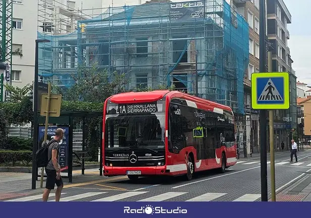 Nuevo veh&iacute;culo del Torrebus | Foto: Ayuntamiento