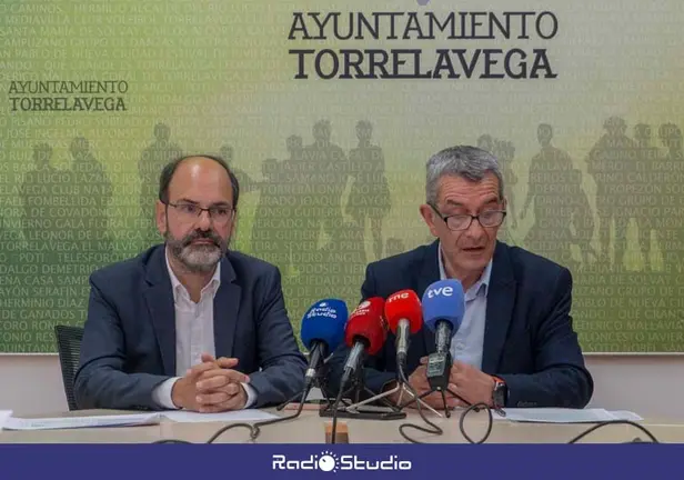 Jos&eacute; Luis Urraca y Pedro P&eacute;rez Noriega presentan los presupuestos para 2026 | Foto: Ayuntamiento