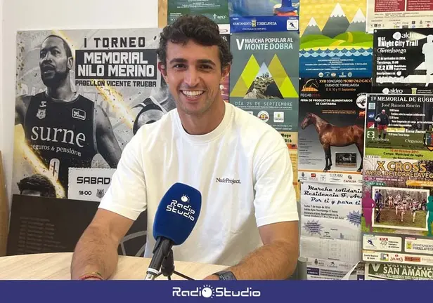 El concejal de Deportes de Torrelavega, Nacho Gonz&aacute;lez, cierra la temporada 25/26 de Studio Deportivo