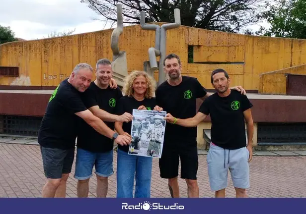 Patricia Portilla presenta las fiestas junto con los representantes de Tanos39316 | Foto: Ayuntamiento