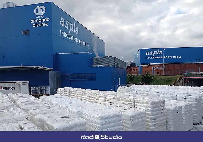 Instalaciones de la empresa de plásticos Aspla en Torrelavega.