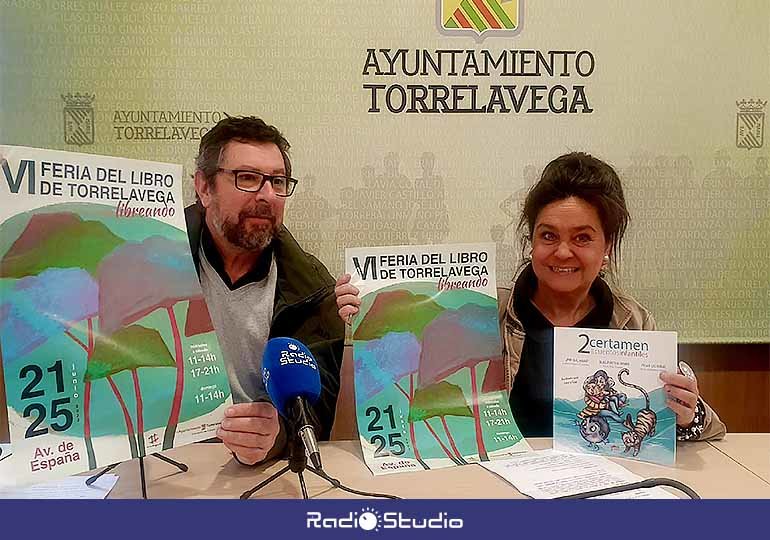 La sexta edición de la Feria del Libro de Torrelavega 'Libreando' contará con la presencia de más de 30 escritores locales y nacionales.