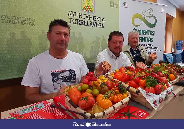 Presentación del III Festival del Tomate de Torrelavega, que se celebrará el 2 y 3 de septiembre en el parque Manuel Barquín.