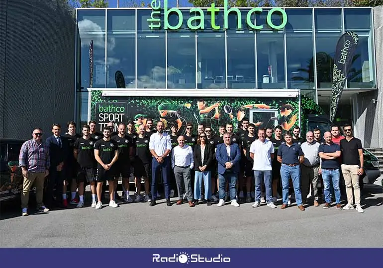 Presentación del proyecto deportivo del Bathco Balonmano Torrelavega.