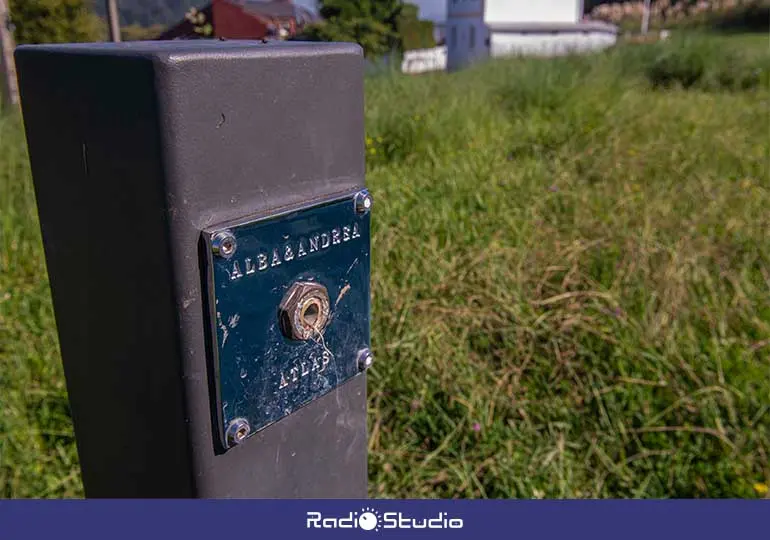 Una de las fuentes públicas de Reocín que ha aparecido con el grifo serrado.