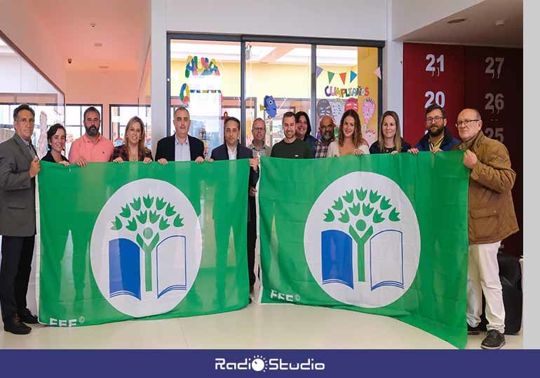 Los tres centros infantiles de Piélagos y Miengo son los primeros en recibir la bandera verde de ADEAC.