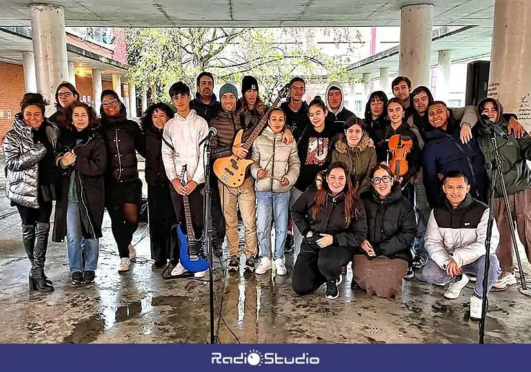 Alumnos del IES Zapatón y de la Escuela de Música ofrecerán un concierto este viernes.