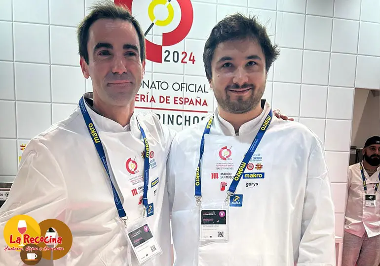 C&eacute;sar Muriedas, propietario de El Hostal del Pericote, con su chef Enrique Corsini