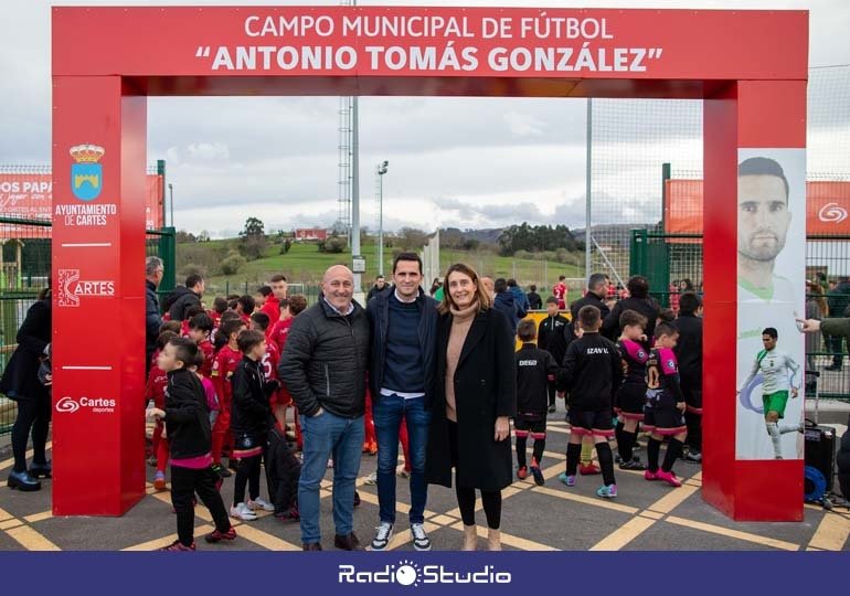 El campo de fútbol de Mijarojos ya tiene nombre: "Campo Municipal Antonio Tomás González”