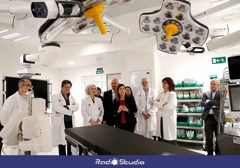 El nuevo quirófano híbrido de Valdecilla entrará en funcionamiento el lunes 8 de abril.