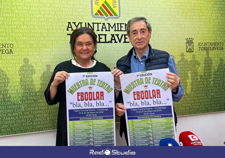 La concejala de Cultura, Esther Vélez, y Miguel Ángel Romero