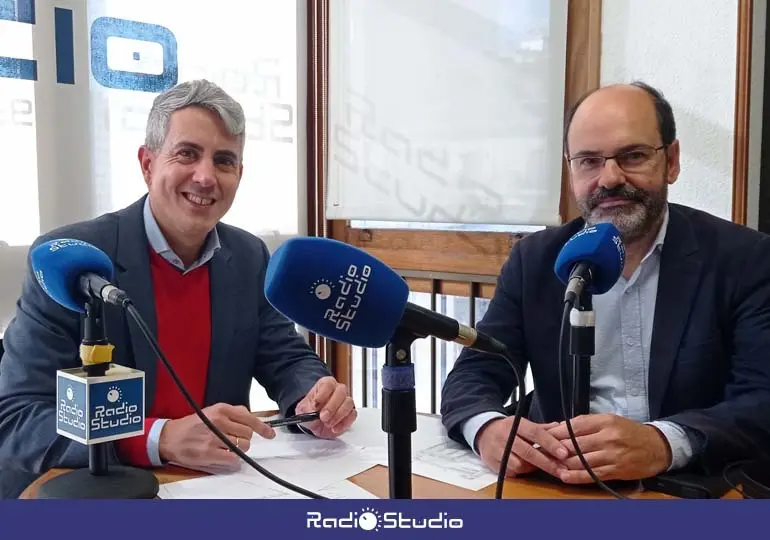 Pablo Zuloaga y Jos&eacute; Luis Urraca en Radio Studio
