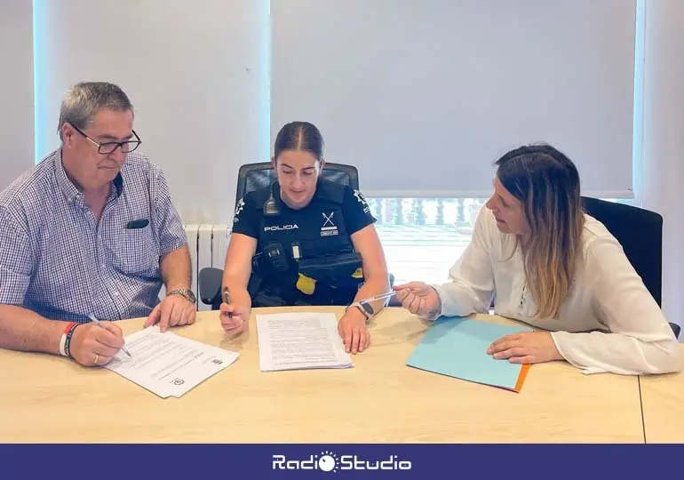 Comillas activa el protocolo 'Abrazo', una red de apoyo de emergencia a v&iacute;ctimas de violencia de g&eacute;nero | Foto: Ayuntamiento