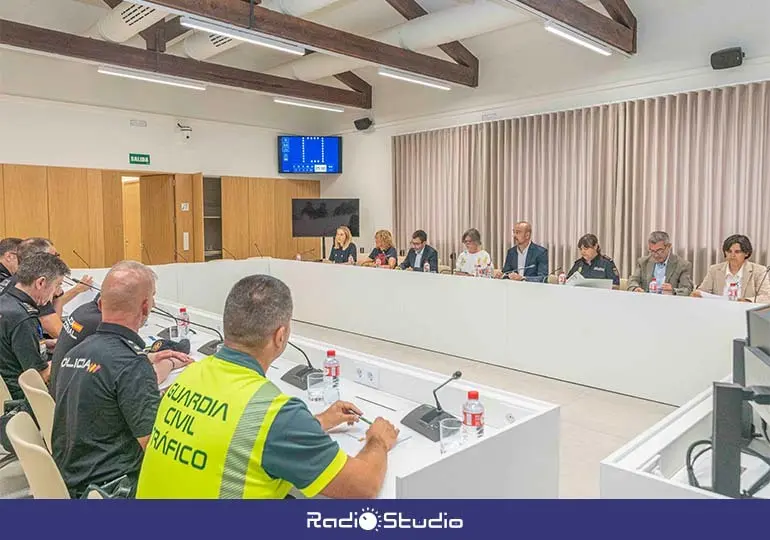 Junta Local de Seguridad de Torrelavega para preparar el operativo de las pr&oacute;ximas fiestas patronales.