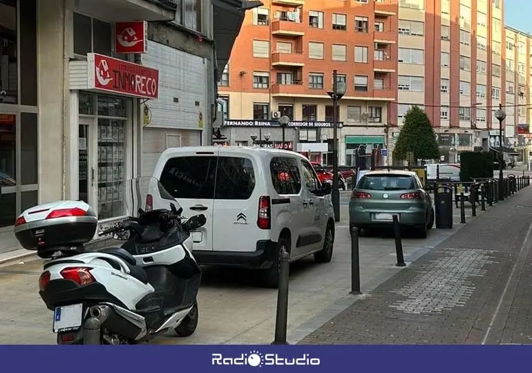 Una de las fotograf&iacute;as facilitadas por la Mesa de Movilidad y Ecologistas en Acci&oacute;n sobre su denuncia