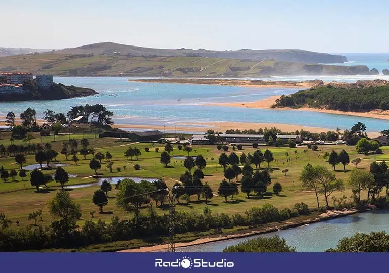 Campo de Golf Abra del Pas Celia Barqu&iacute;n | Foto: Abra del Pas