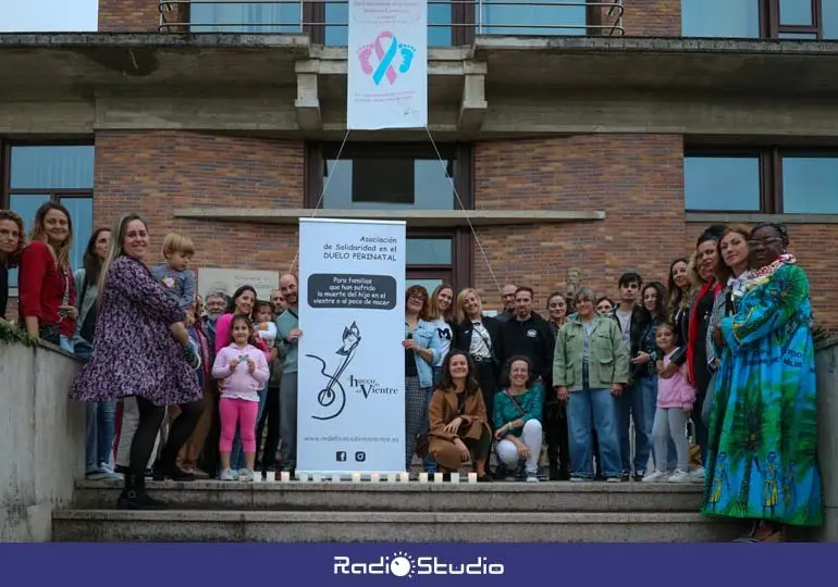 Madres, matronas y familias de toda Cantabria celebraron en Polanco un encuentro regional en recuerdo a los beb&eacute;s fallecidos durante el embarazo o en sus primeras horas de vida | Foto: Ayuntamiento