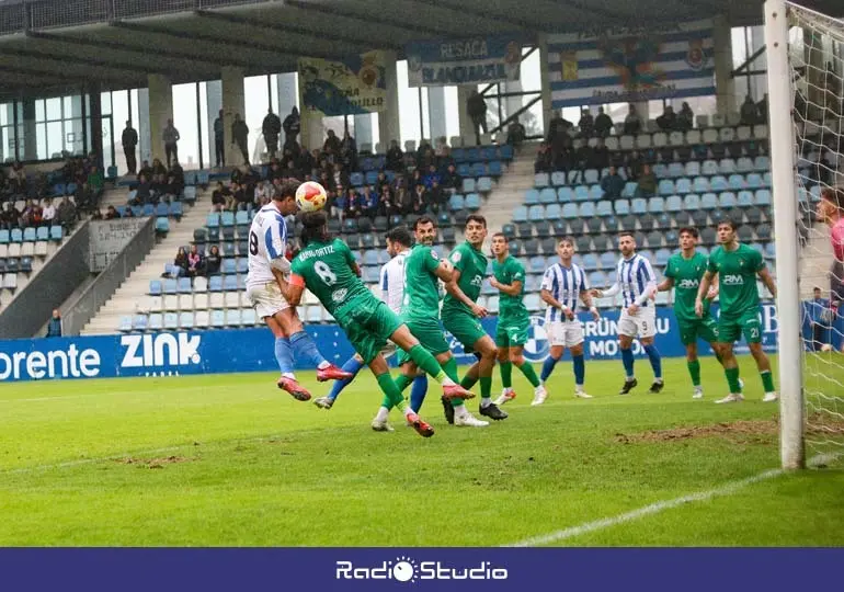 Dani G&oacute;mez abri&oacute; el marcador para los locales | Foto: RSGT