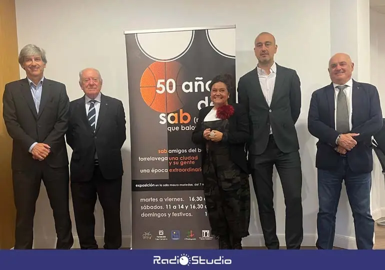Presentaci&oacute;n de la exposici&oacute;n '50 a&ntilde;os del SAB Torrelavega' | Foto: Radio Studio
