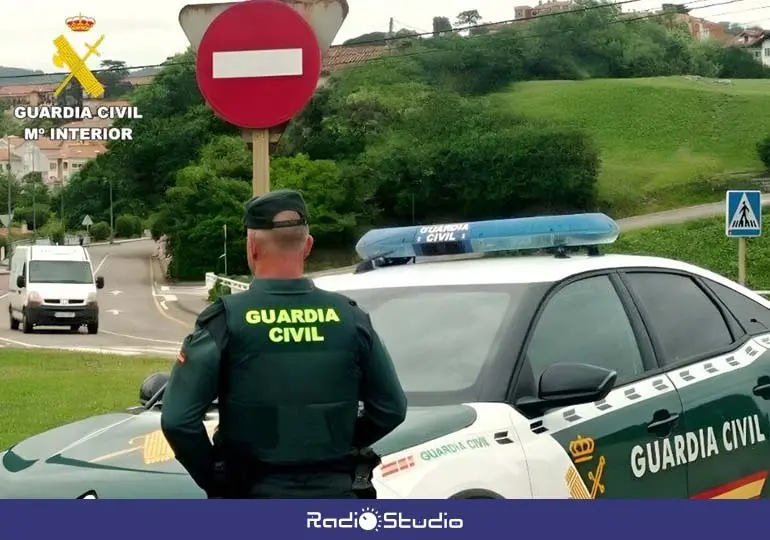 Una patrulla de la Guardia Civil