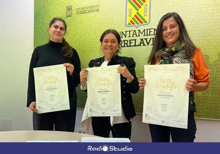 Esther V&eacute;lez, junto a Paloma Cuevas y Ana Caballero, integrantes de la Comisi&oacute;n Art&iacute;stica de la OSCAN | Foto: Radio Studio