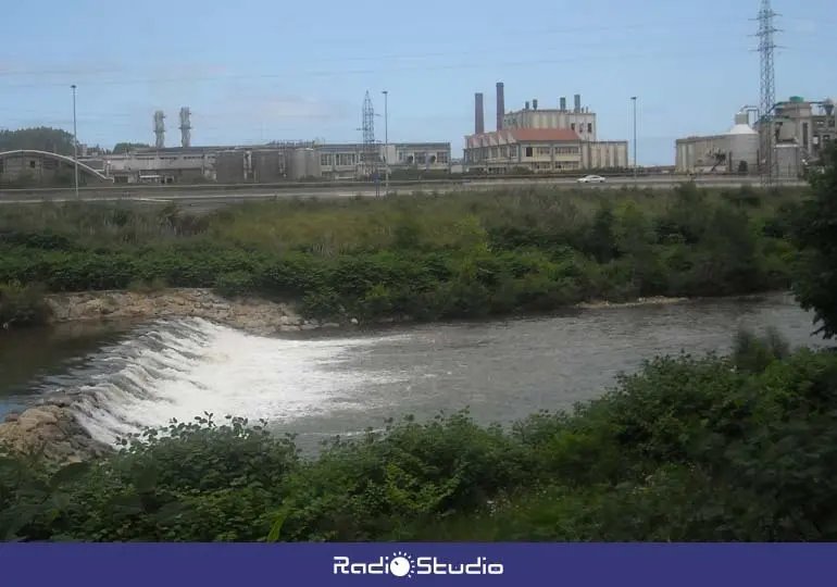 El r&iacute;o Besaya a su paso por Sniace