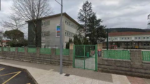 Instalaciones del IES Manuel Guti&eacute;rrez Arag&oacute;n de Vi&eacute;rnoles, junto al que se construir&aacute; el nuevo centro de formaci&oacute;n en energ&iacute;as renovables.