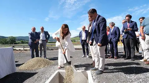 El proyecto de pol&iacute;gono log&iacute;stico de La Pasiega ha arrancado con la colocaci&oacute;n de la primera piedra