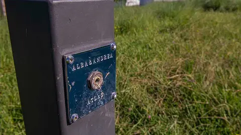 Una de las fuentes p&uacute;blicas de Reoc&iacute;n que ha aparecido con el grifo serrado.