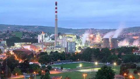 Vista panorámica del complejo fabril de Solvay, en Barreda