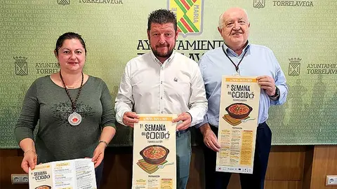 Presentaci&oacute;n de la I Semana del Cocido de Torrelavega que se celebrar&aacute; del 28 de octubre al 4 de noviembre.