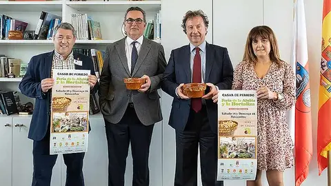 Presentaci&oacute;n de la Feria de la Alubia y la Hortaliza que se celebra este fin de semana en Casar de Periedo, fiesta declarada de inter&eacute;s tur&iacute;stico regional.