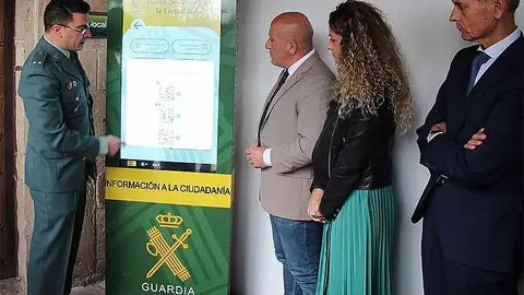 El primer punto de acceso virtual de la Guardia Civil en Espa&ntilde;a se ha instalado en el Ayuntamiento de Cartes.