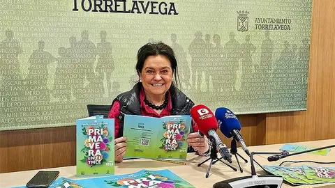 La concejal de Cultura de Torrelavega, Esther V&eacute;lez, present&oacute; la programaci&oacute;n de Primavera en el TMCE.