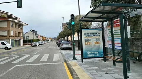 Nueva marquesina del Torrebus en Fern&aacute;ndez Vallejo