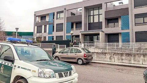 La ocupaci&oacute;n ilegal de viviendas afecta a promociones en numerosos municipios, como Polanco (foto de archivo).