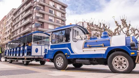 &ldquo;Gran &eacute;xito&rdquo; de la 1&ordf; edici&oacute;n de las rutas &lsquo;Pasea Torrelavega en el tren El Grillo&rsquo;