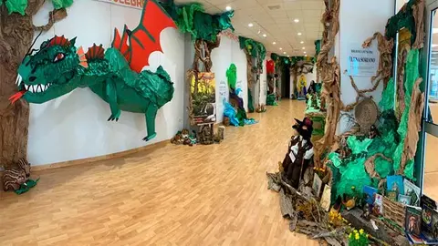 La exposici&oacute;n en la biblioteca de Suances en torno al D&iacute;a del Libro gira este a&ntilde;o en torno a la mitolog&iacute;a c&aacute;ntabra.