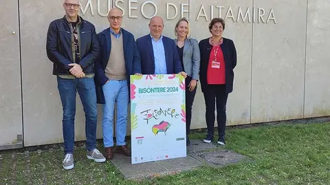 El Museo Altamira acogi&oacute; la presentaci&oacute;n del XVII Festival Internacional de T&iacute;tere Bis&oacute;ntere que se celebrar&aacute; del 24 al 26 de mayo en Santillana.