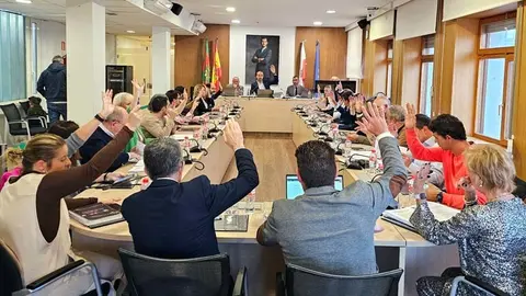 Pleno extraordinario del 8 de mayo en el que se ha aprobado el Presupuesto de 2024