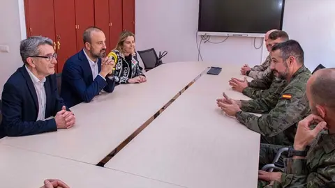 La Guardia Real desfilar&aacute; este viernes en Torrelavega