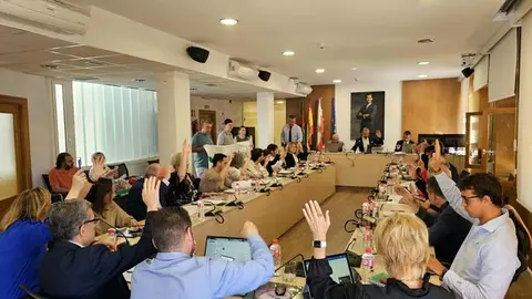 Imagen de archivo de un pleno del Ayuntamiento de Torrelavega