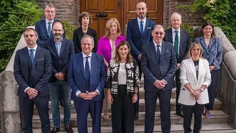 Foto de familia en la visita a Solvay