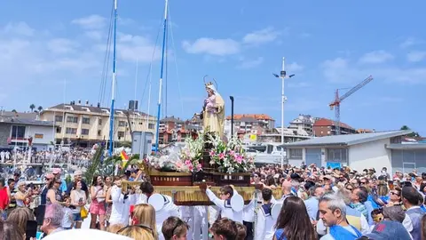 Procesi&oacute;n en Suances por las fiestas de El Carmen | Foto: Archivo