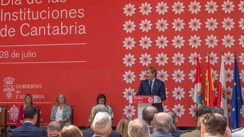 Pablo Diestro, alcalde de Reoc&iacute;n, en el D&iacute;a de las Instituciones