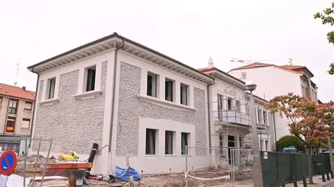 Obras de rehabilitaci&oacute;n en la antigua C&aacute;mara de Comercio de Torrelavega | Foto: Ayto Torrelavega