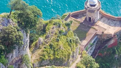 Faro del Caballo en Santo&ntilde;a